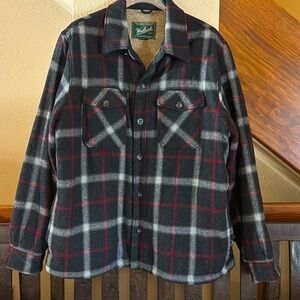 Woolrich Men’s Coat - Size XL - charcoal gray with light grey and red stripe